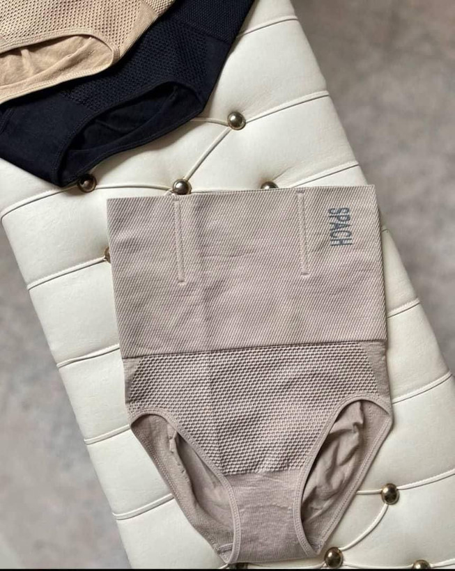 گن شورتی زنانه اصل اسپاچ چهارفنره کد 11005 ضد لوله شدن و ضد تخت کردن باسن