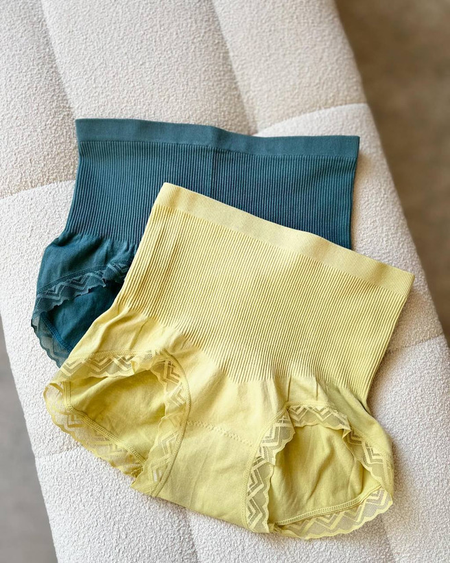 شورت گنی زنانه بدون فنر مناسب استفاده روزمره در سایز ۳۶ تا ۴۰ با رنگبندی متنوع