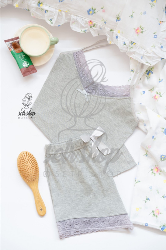 ست تاپ بندی و شلوارک نخی زنانه ترک با لبه گیپوری