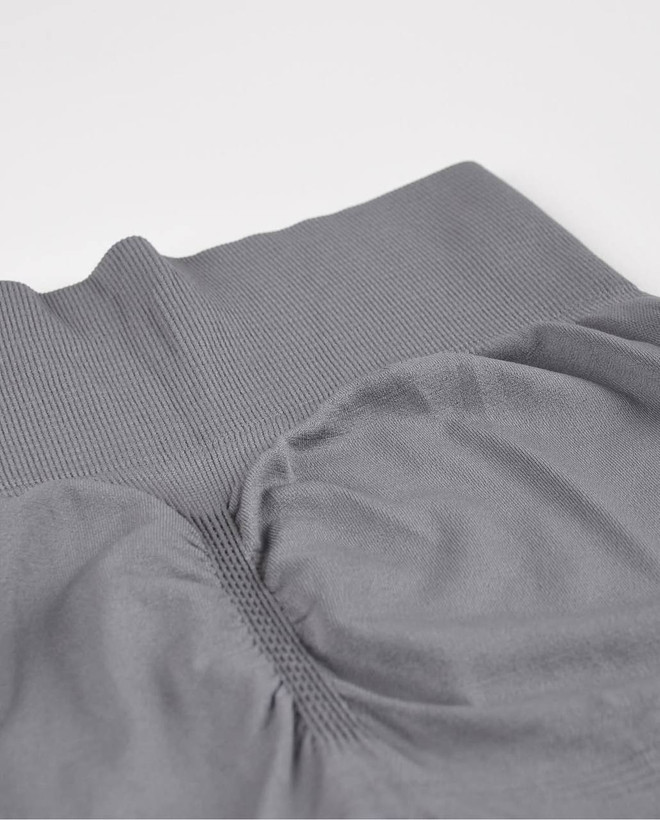 لگ سیملس کمر گنی پشت چین برند نانو طلایی با دوخت فلت چهارسوزنه در رنگهای مختلف