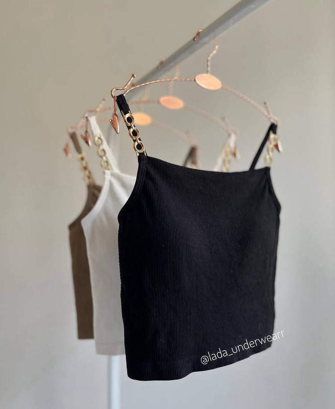 کراپ کبریتی کاپدار زنجیری زنانه با بند زنجیری در رنگهای سفید، سورمهای، زیتونی تیره و نسکافهای