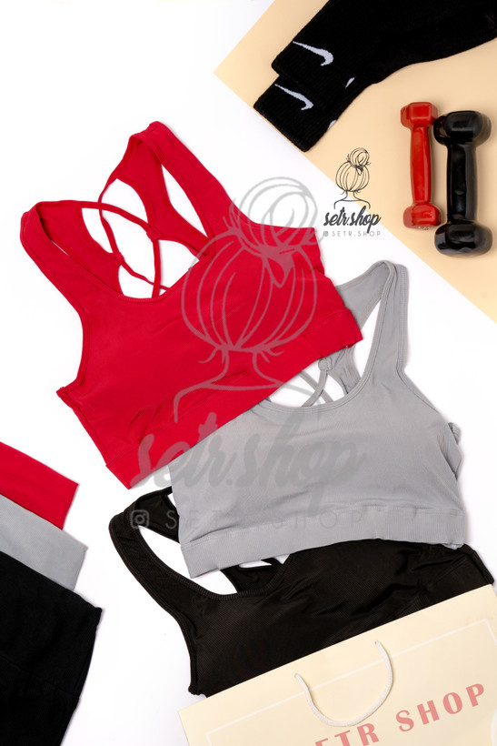 ست ورزشی فری سایز نیمتنه کاپدار و لگ با رنگبندی متنوع برای استفاده در ورزش